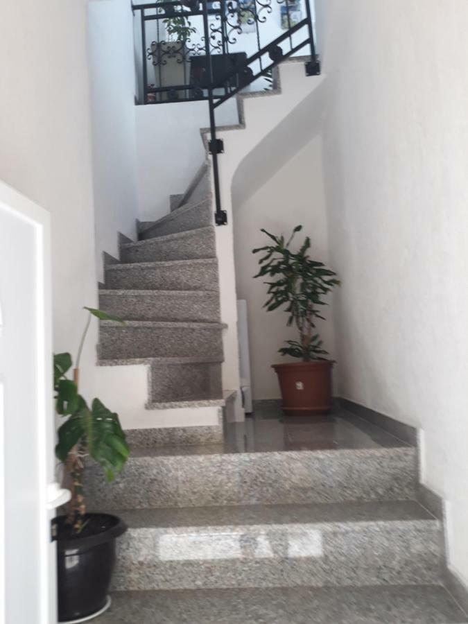 Apartment Lavanda Mali Lošinj Exterior foto